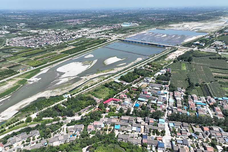 “洞穿”秦岭调水 长江黄河“握手”——写在引汉济渭工程通水之际