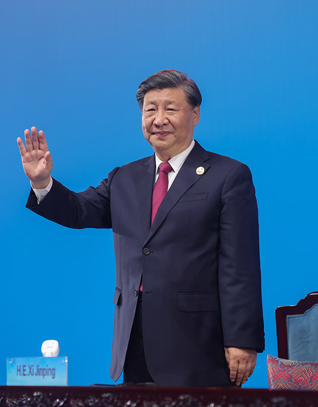 习近平出席第三十一届世界大学生夏季运动会开幕式并宣布本届大运会开幕
