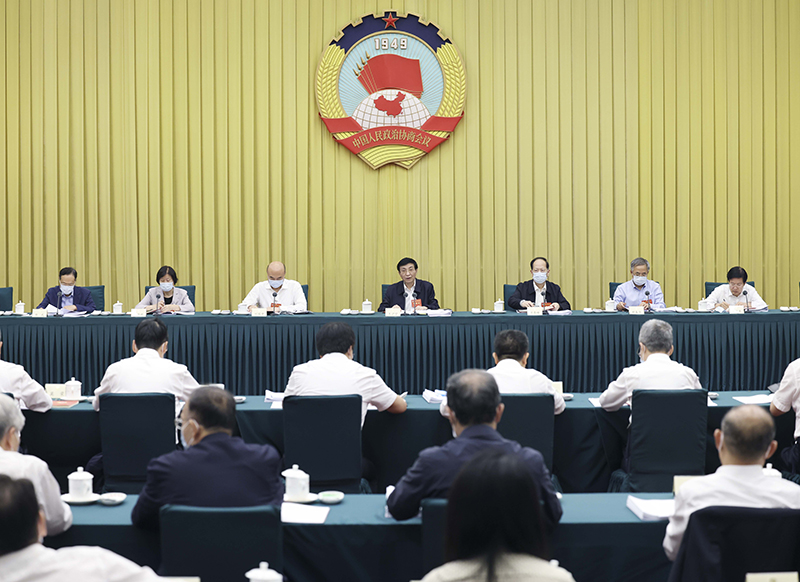 全国政协召开“统筹城乡融合发展，全面推进乡村振兴”专题协商会 王沪宁出席并讲话