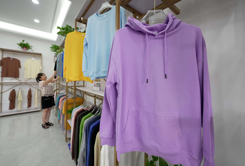 河北肃宁：打造针纺服装产业基地助推经济发展