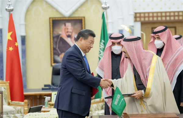 Xi meets with King Salman bin Abdulaziz Al Saud of Saudi Arabia