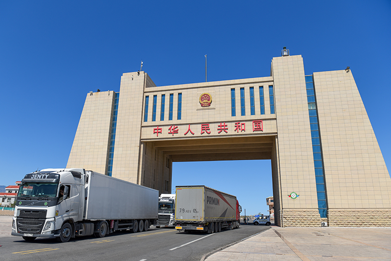 阿拉山口口岸：跨境电商释放外贸增长新动能