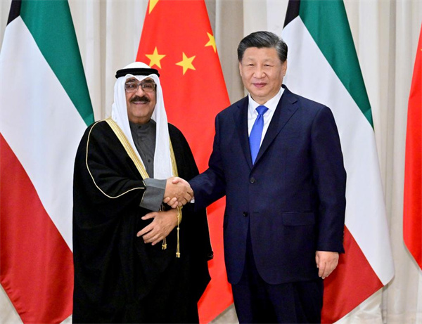 Xi meets with Kuwaiti crown prince
