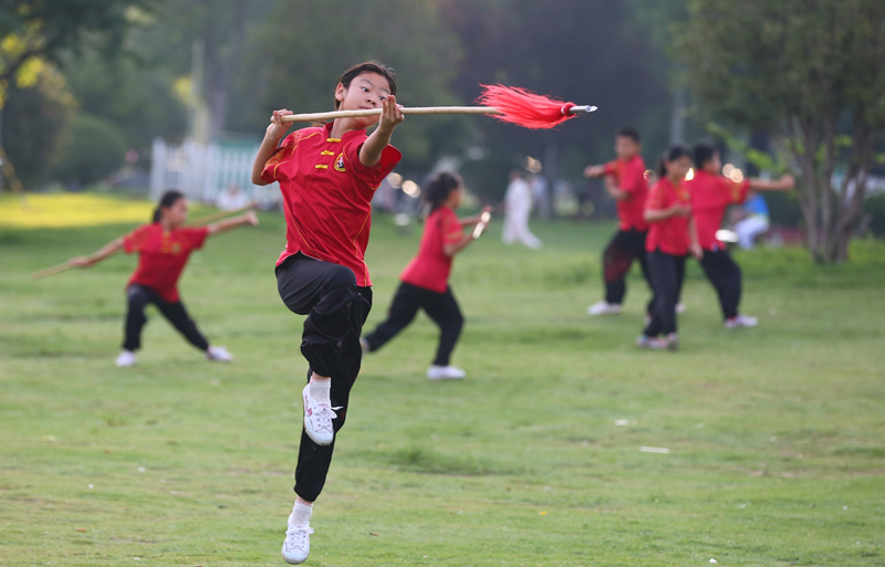 全民健身日 快乐动起来