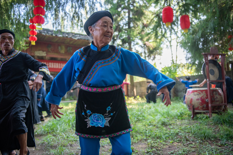 “活化”非遗摆手舞 促进乡村振兴