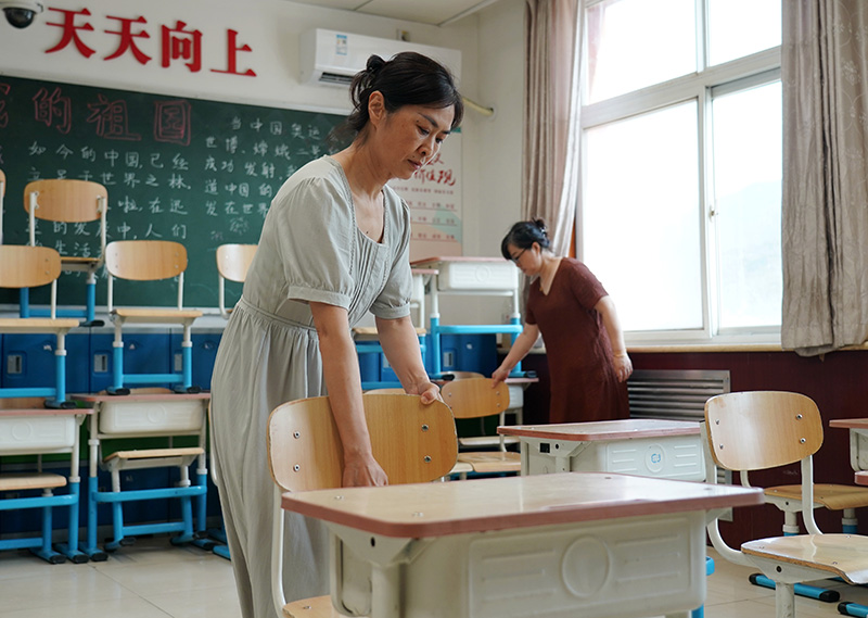 北京：受灾地区全力保开学