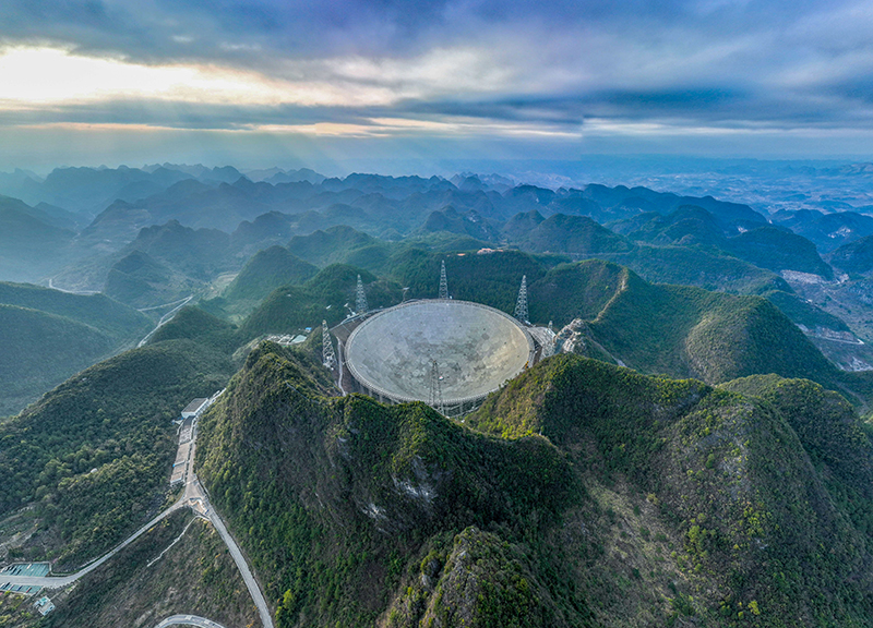 “中国天眼”发现脉冲星辐射新形态