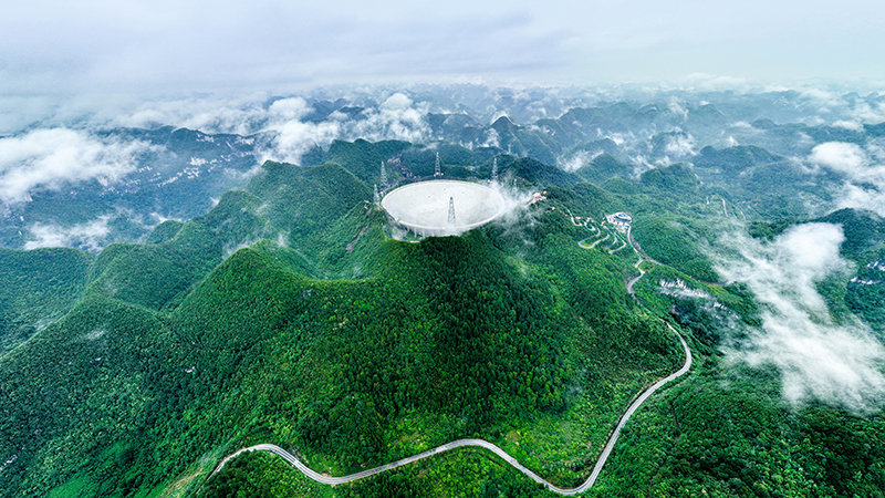 “中国天眼”发现脉冲星辐射新形态