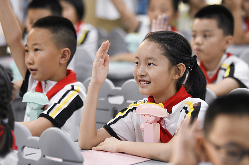 乌鲁木齐：迎接新学年