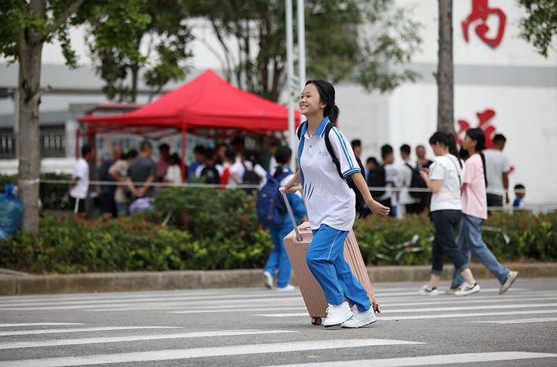 贵州：多彩活动迎开学