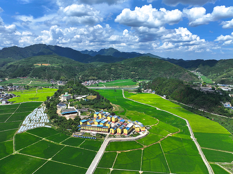 贵州岑巩：人居环境整治 扮靓美丽乡村