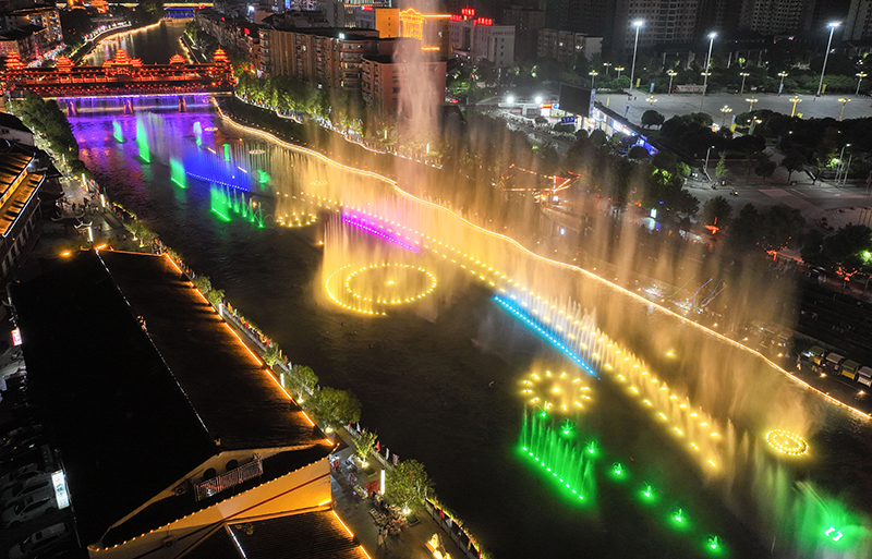 湖北宣恩：“夜游经济”火起来