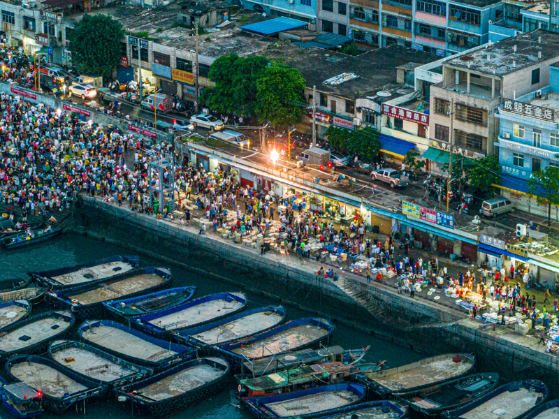 广西北海：渔船归来 渔获到港