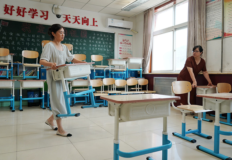 北京：受灾地区全力保开学