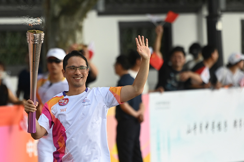 杭州亚运会火炬传递启动