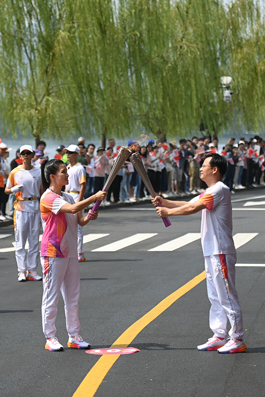 杭州亚运会火炬传递启动