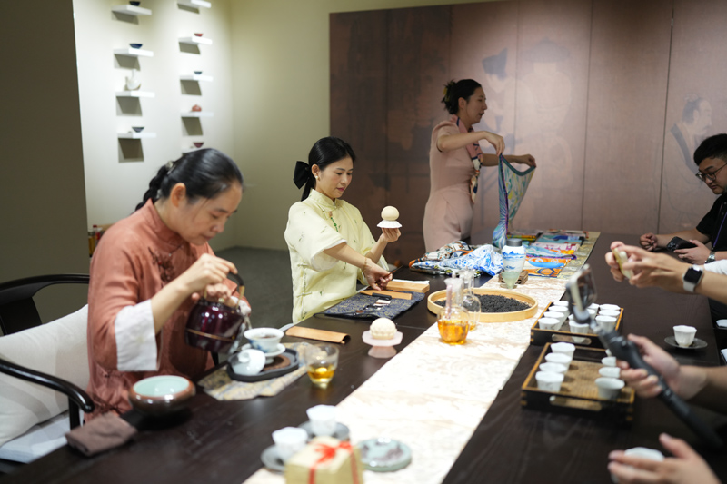 杭州亚组委举办亚运村媒体开放日活动