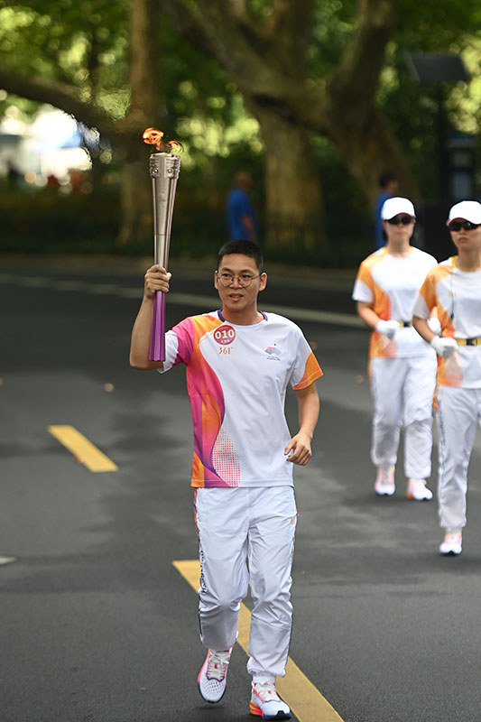 杭州亚运会火炬传递启动