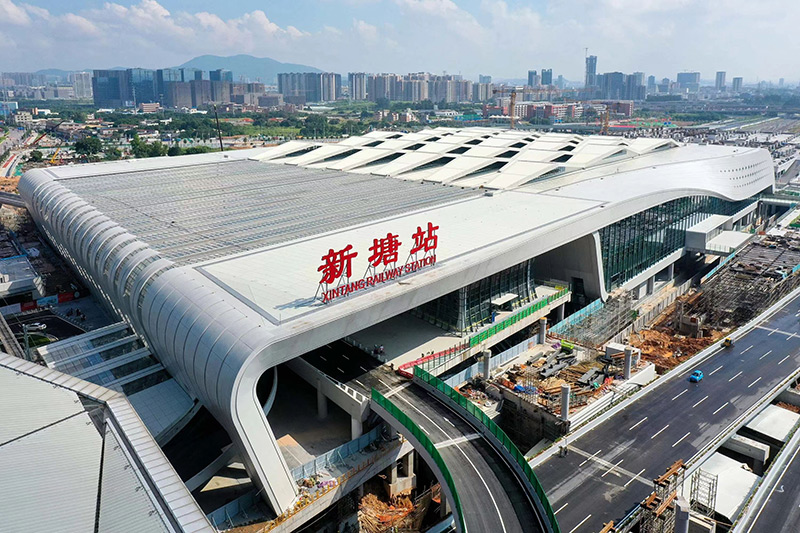广汕高铁正式开通运营