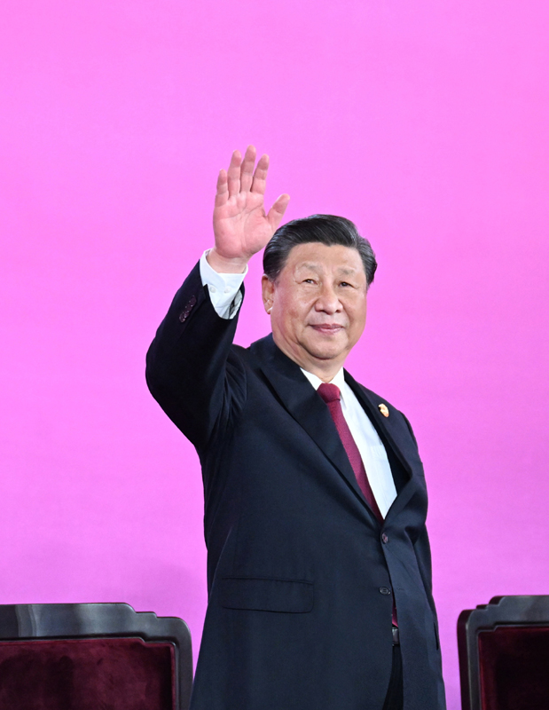 习近平出席第十九届亚洲运动会开幕式