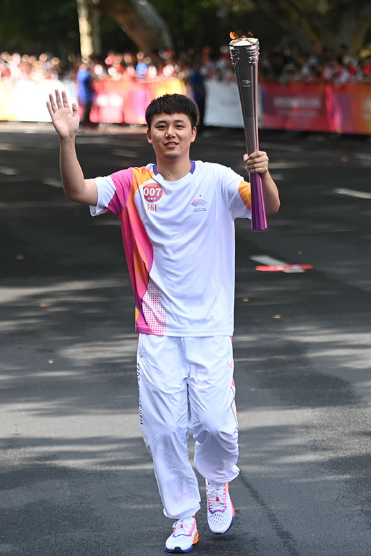 杭州亚运会火炬传递启动