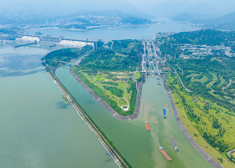 三峡船闸单月货运量首次突破1500万吨