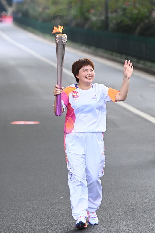 杭州亚运会火炬传递启动