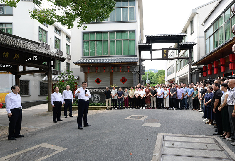 习近平在浙江考察 返京途中在山东枣庄考察