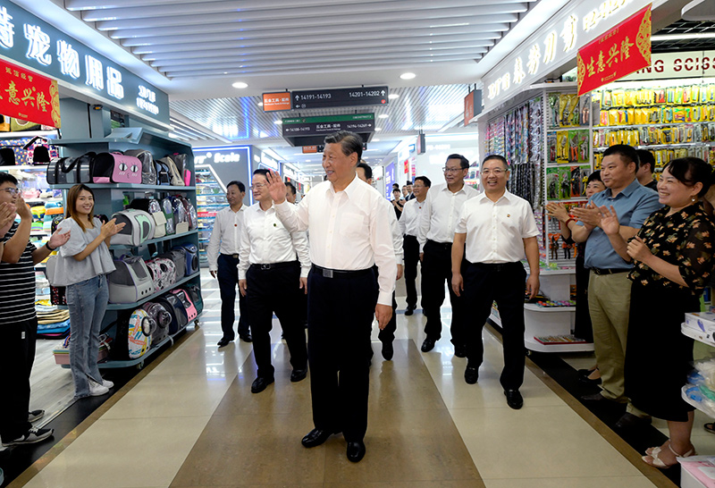 习近平在浙江考察 返京途中在山东枣庄考察