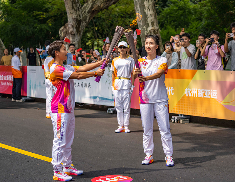 杭州亚运会火炬传递启动