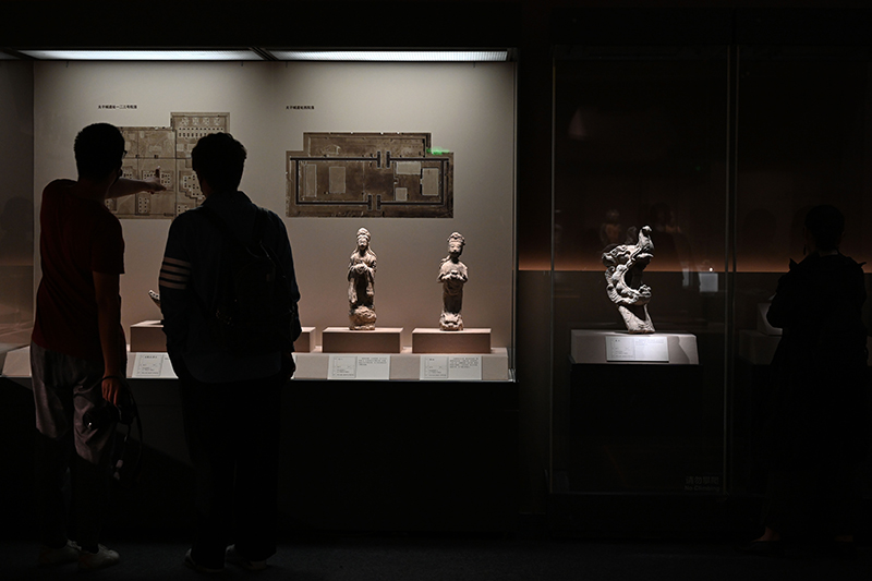 “鉴往知远——新时代考古成果展”在国博举行