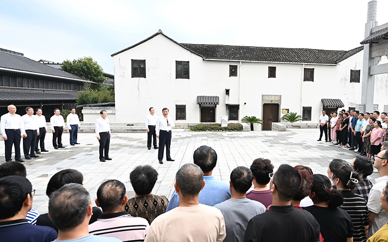 习近平在浙江考察 返京途中在山东枣庄考察