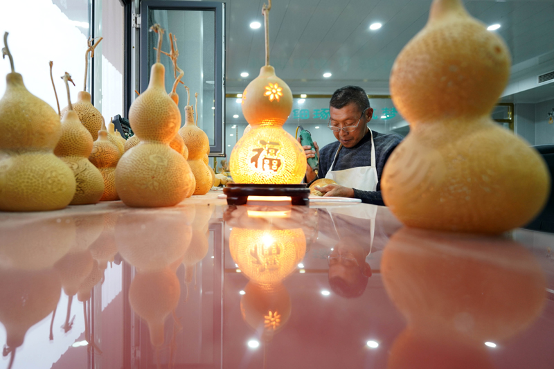河北邢台:特色葫芦产业助增收