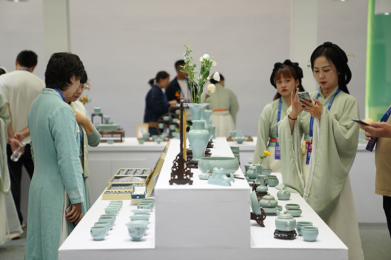 2023中国景德镇国际陶瓷博览会开幕