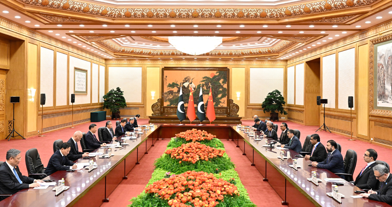 习近平会见巴基斯坦总理卡卡尔