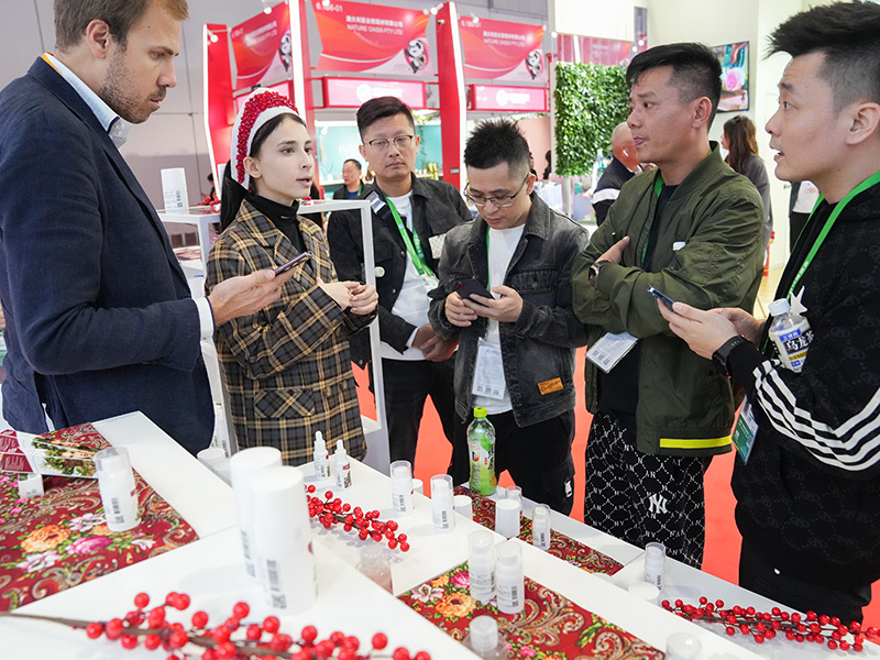 “一带一路”共建国家展商进博会共享机遇