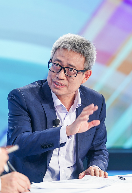 坚定信心 迈向更广阔舞台——“中国经济圆桌会”聚焦促进民营经济发展壮大