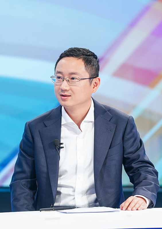坚定信心 迈向更广阔舞台——“中国经济圆桌会”聚焦促进民营经济发展壮大