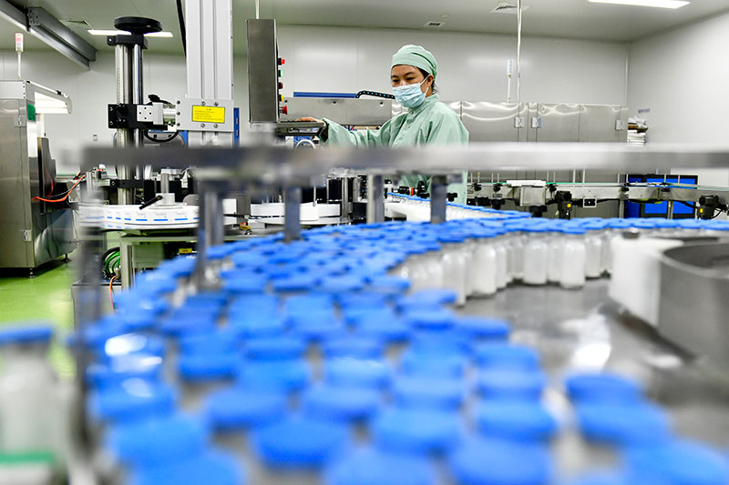我国规模以上医药工业企业超过1万家