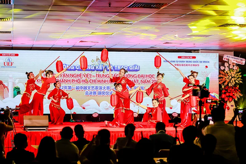 携手奔赴中越命运共同体的美好明天——中共中央总书记、国家主席习近平越南之行纪实