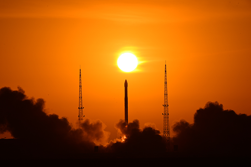 我国成功发射天目一号气象星座11-14星