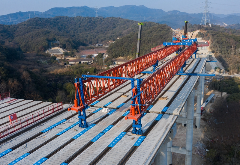 浙江柯桥至诸暨高速公路工程稳步推进