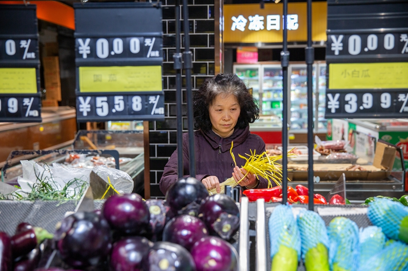 江苏扬州:应对寒潮天气 保障“菜篮子”供应