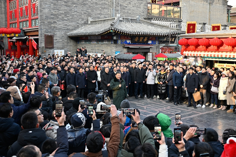 习近平春节前夕赴天津看望慰问基层干部群众 向全国各族人民致以美好的新春祝福 祝各族人民幸福安康 祝伟大祖国繁荣昌盛