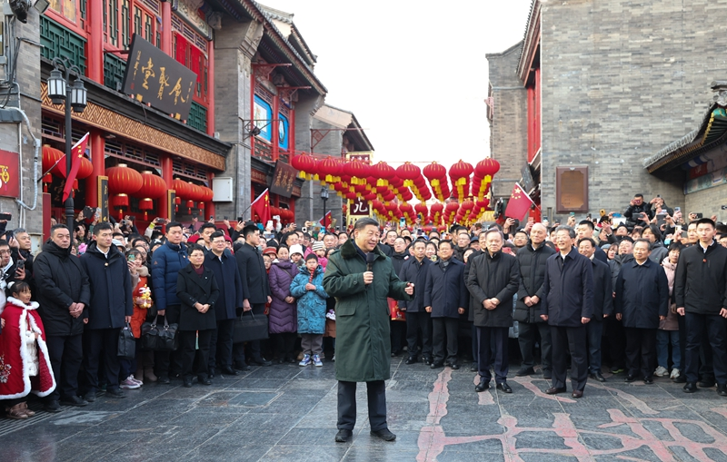 习近平春节前夕赴天津看望慰问基层干部群众 向全国各族人民致以美好的新春祝福 祝各族人民幸福安康 祝伟大祖国繁荣昌盛