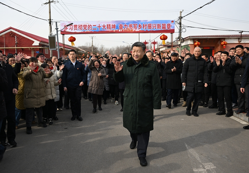 习近平春节前夕赴天津看望慰问基层干部群众 向全国各族人民致以美好的新春祝福 祝各族人民幸福安康 祝伟大祖国繁荣昌盛