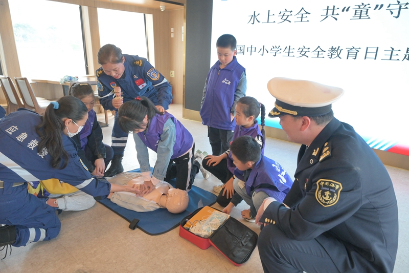 福建福州:共同守护孩子们的安全