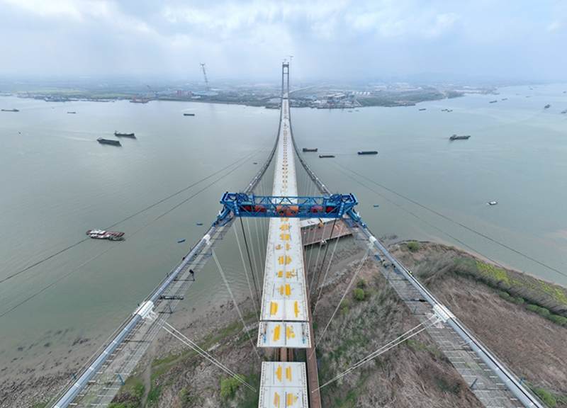 江苏仪征:龙潭长江大桥建设进入冲刺阶段