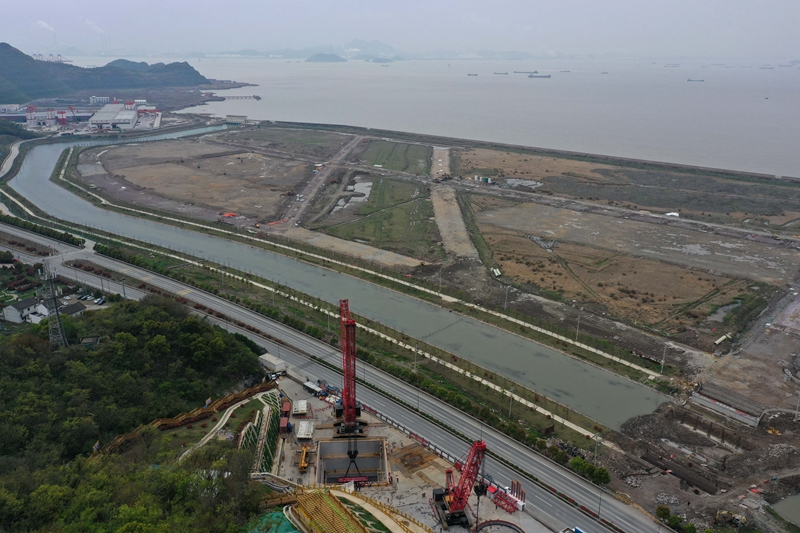 甬舟铁路金塘海底隧道"定海号"盾构机核心部件组装完成