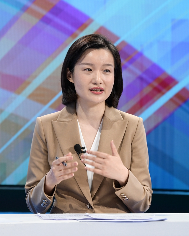 首季开局良好 未来增长可期——“中国经济圆桌会”聚焦当前经济形势